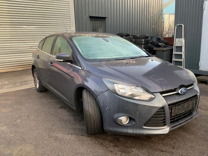 Ford Focus 3 1.0 Ti-VCT EcoBoost 12V 100 Vehículo de desguace (2012, Gris)