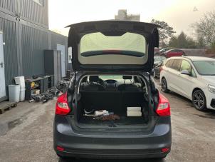 Ford Focus 3 1.0 Ti-VCT EcoBoost 12V 100 Vehículo de desguace (2012, Gris)