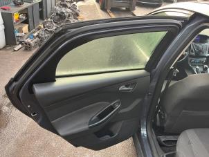 Ford Focus 3 1.0 Ti-VCT EcoBoost 12V 100 Vehículo de desguace (2012, Gris)