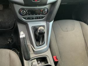 Ford Focus 3 1.0 Ti-VCT EcoBoost 12V 100 Vehículo de desguace (2012, Gris)