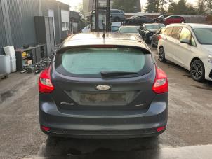 Ford Focus 3 1.0 Ti-VCT EcoBoost 12V 100 Vehículo de desguace (2012, Gris)
