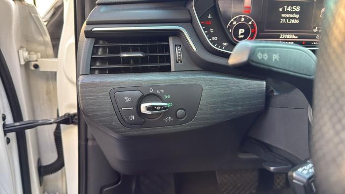 Audi A4 Avant 3.0 TDI V6 24V Quattro Schrottauto (2016, Weiß)