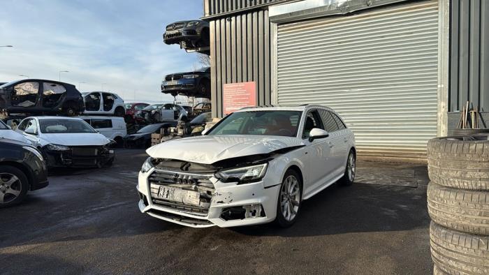 Audi A4 Avant 3.0 TDI V6 24V Quattro Schrottauto (2016, Weiß)
