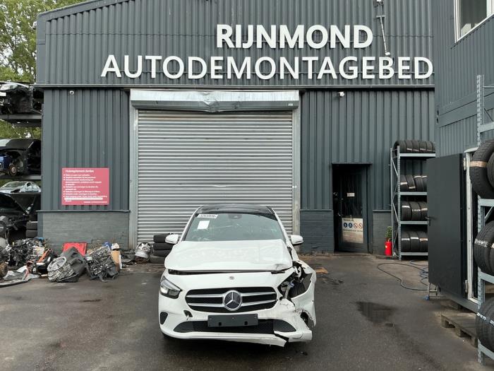 Mercedes B 2.0 B-200d  (Desguace)
