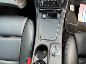 Mercedes B 1.6 B-200 BlueEFFICIENCY Turbo 16V Vehículo de desguace (2016, Metálico, Gris plateado, Gris ratón)