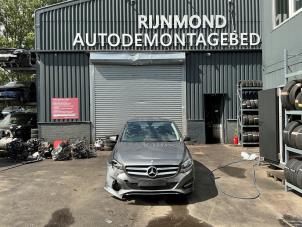 Mercedes B 1.6 B-200 BlueEFFICIENCY Turbo 16V Vehículo de desguace (2016, Metálico, Gris plateado, Gris ratón)