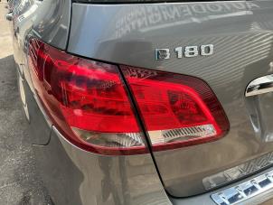 Mercedes B 1.6 B-200 BlueEFFICIENCY Turbo 16V Vehículo de desguace (2016, Metálico, Gris plateado, Gris ratón)