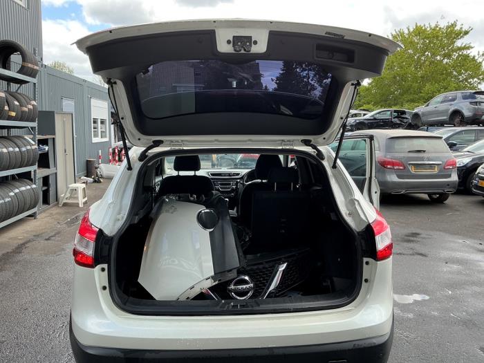 Nissan Qashqai 1.2 DIG-T 16V Vehículo de desguace (2016, Blanco)