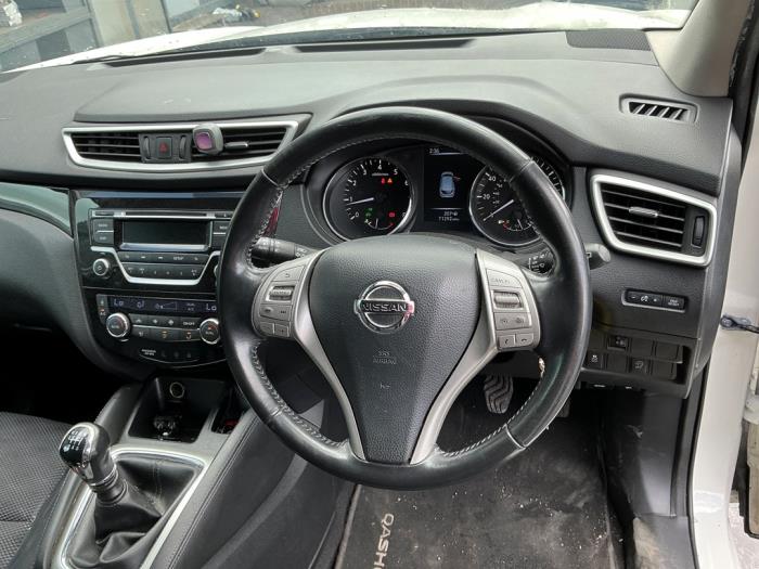 Nissan Qashqai 1.2 DIG-T 16V Vehículo de desguace (2016, Blanco)