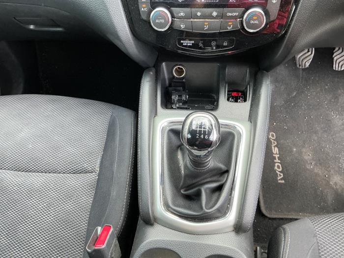 Nissan Qashqai 1.2 DIG-T 16V Vehículo de desguace (2016, Blanco)