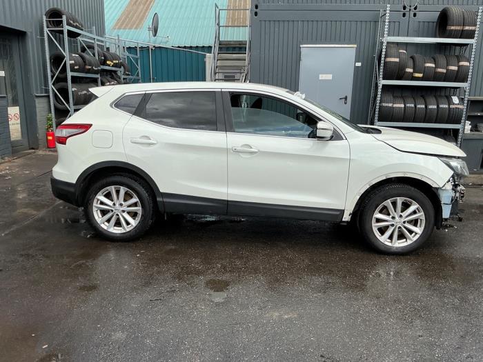 Nissan Qashqai 1.2 DIG-T 16V Vehículo de desguace (2016, Blanco)