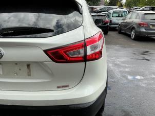 Nissan Qashqai 1.2 DIG-T 16V Vehículo de desguace (2016, Blanco)