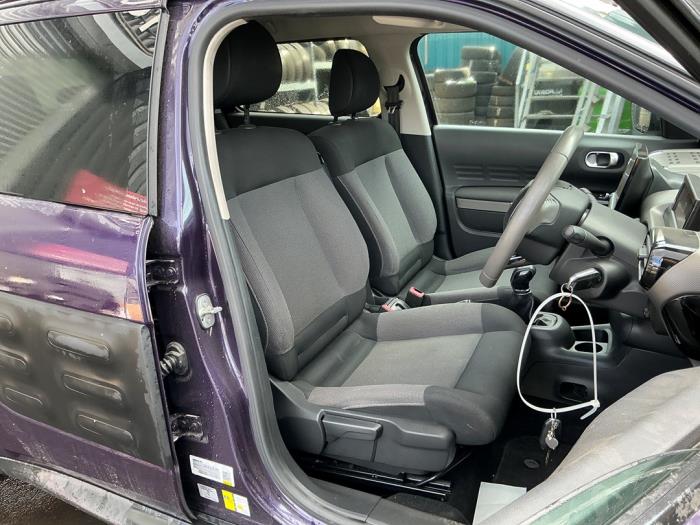 Citroen C4 Cactus 1.2 PureTech 82 12V Vehículo de desguace (2015, Morado)