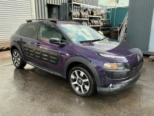 Citroen C4 Cactus 1.2 PureTech 82 12V Vehículo de desguace (2015, Morado)