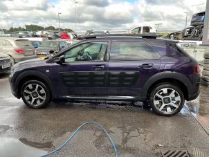 Citroen C4 Cactus 1.2 PureTech 82 12V Vehículo de desguace (2015, Morado)