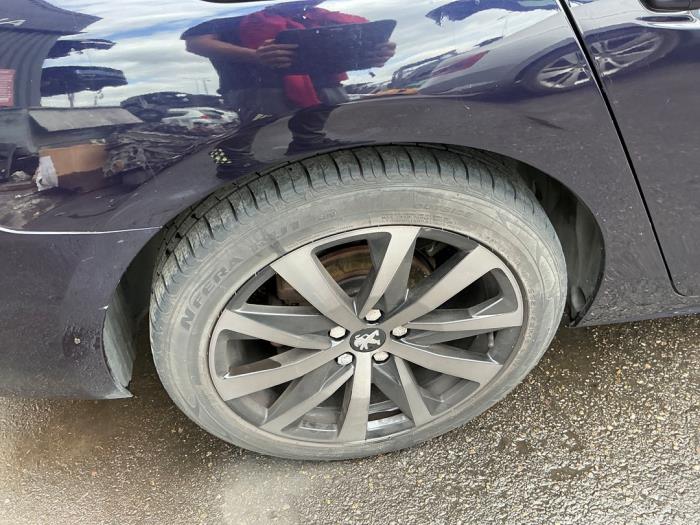 Peugeot 508 1.5 BlueHDi 130 Vehículo de desguace (2020, Metálico, Oscuro, Azul)