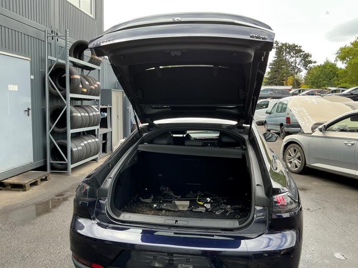 Peugeot 508 1.5 BlueHDi 130 Vehículo de desguace (2020, Metálico, Oscuro, Azul)