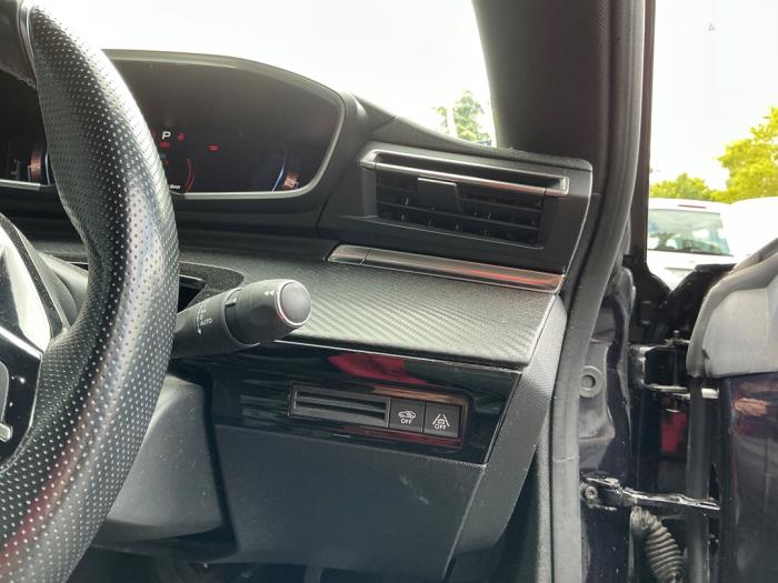 Peugeot 508 1.5 BlueHDi 130 Vehículo de desguace (2020, Metálico, Oscuro, Azul)