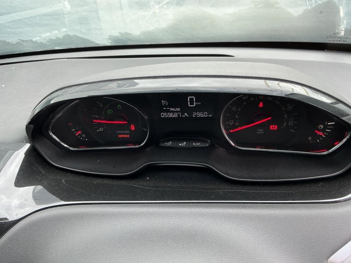 Peugeot 208 I 1.2 Vti 12V PureTech 82 Vehículo de desguace (2014, Gris plateado)
