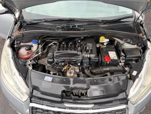 Peugeot 208 I 1.2 Vti 12V PureTech 82 Vehículo de desguace (2014, Gris plateado)