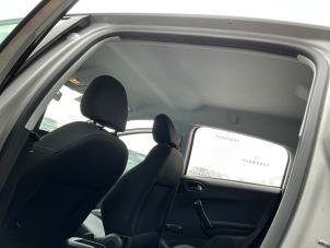 Peugeot 208 I 1.2 Vti 12V PureTech 82 Vehículo de desguace (2014, Gris plateado)