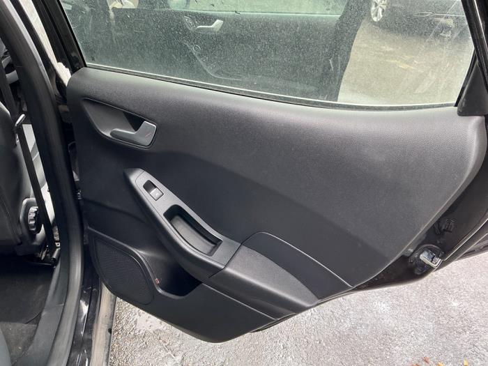 Ford Fiesta 7 1.1 Ti-VCT 12V 75 Vehículo de desguace (2020, Oscuro, Negro)