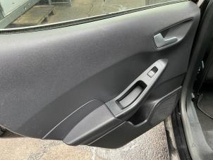 Ford Fiesta 7 1.1 Ti-VCT 12V 75 Vehículo de desguace (2020, Oscuro, Negro)