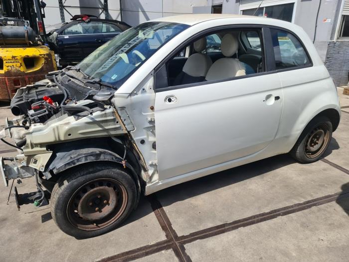 Fiat 500 1.2 Skrotfordon (2010, WIT)
