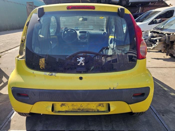 Peugeot 107 1.0 12V Samochód złomowany (2006, Zólty, Aluminium)