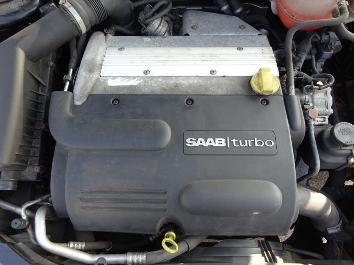 Saab 9-3 Sport Estate 1.8t 16V Samochód złomowany (2006, Czarny)
