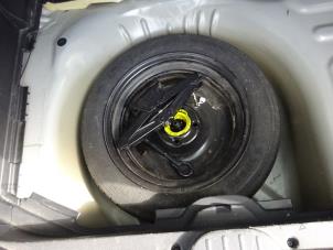 Citroen C3 Picasso 1.4 16V VTI 95 Épave (2011, Gris)