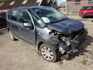 Citroen C3 Picasso 1.4 16V VTI 95 Épave (2011, Gris)