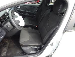 Renault Clio IV 1.2 TCE 16V GT EDC Samochód złomowany (2015, Bialy)