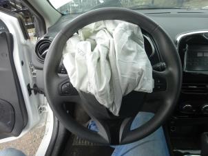 Renault Clio IV 1.2 TCE 16V GT EDC Samochód złomowany (2015, Bialy)
