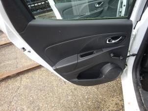 Renault Clio IV 1.2 TCE 16V GT EDC Samochód złomowany (2015, Bialy)
