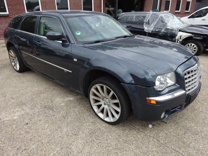Chrysler 300 C Touring 3.0 CRD 24V Épave (2008, Gris)