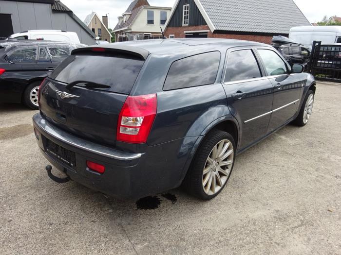 Chrysler 300 C Touring 3.0 CRD 24V Épave (2008, Gris)