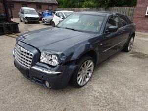 Chrysler 300 C Touring 3.0 CRD 24V Épave (2008, Gris)