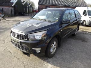 Ssang Yong Actyon Sports II 2.0 Xdi 16V 4WD Samochód złomowany (2013, Czarny)