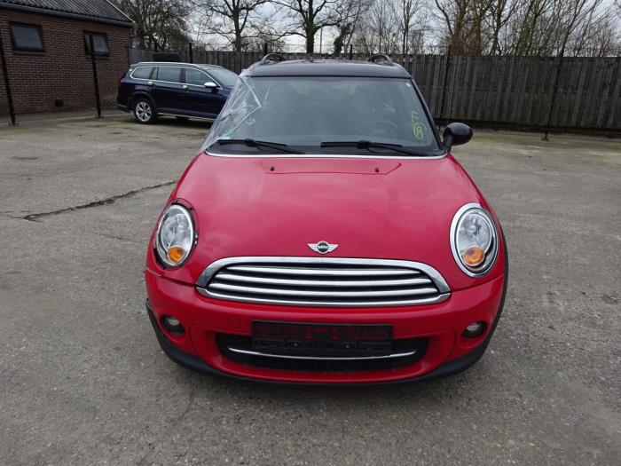 Mini Clubman 1.6 Cooper D Salvage vehicle (2011, Red)