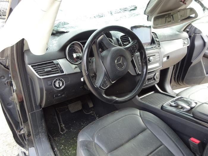 Mercedes GLE 350d 3.0 V6 24V BlueTEC 4-Matic Épave (2016, Noir)