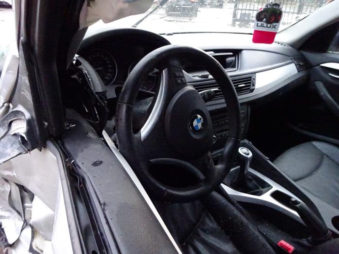 BMW X1 xDrive 18d 2.0 16V Salvage vehicle (2011, Gray)