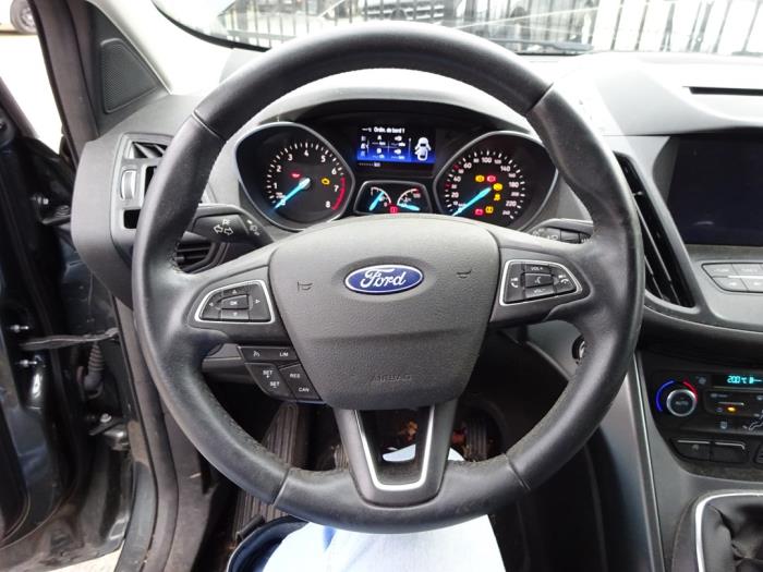 Ford Kuga II 1.5 EcoBoost 16V 120 Épave (2018, Gris)