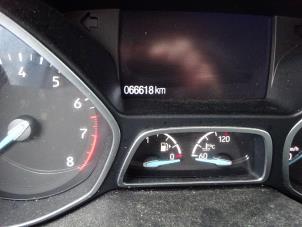 Ford Kuga II 1.5 EcoBoost 16V 120 Épave (2018, Gris)