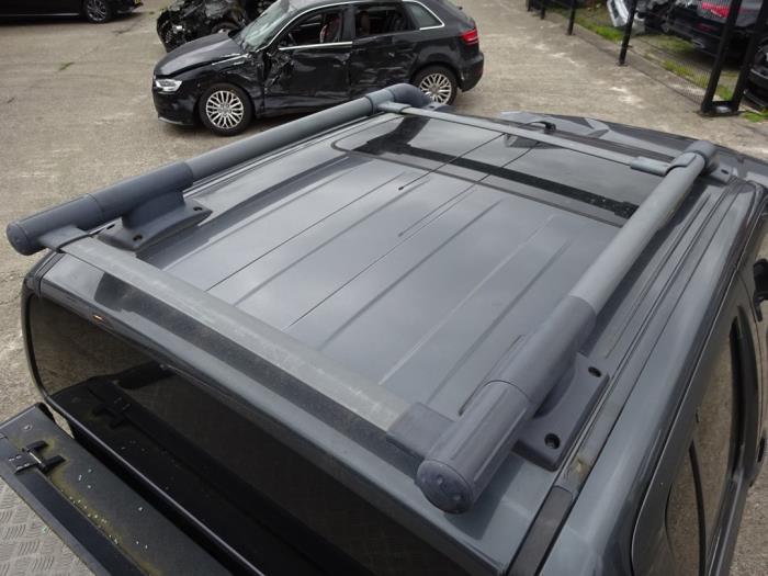 Nissan Navara 3.0 dCi V6 24V DPF 4x4 Épave (2010, Gris)