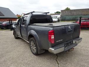 Nissan Navara 3.0 dCi V6 24V DPF 4x4 Épave (2010, Gris)