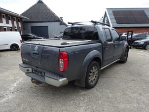 Nissan Navara 3.0 dCi V6 24V DPF 4x4 Épave (2010, Gris)