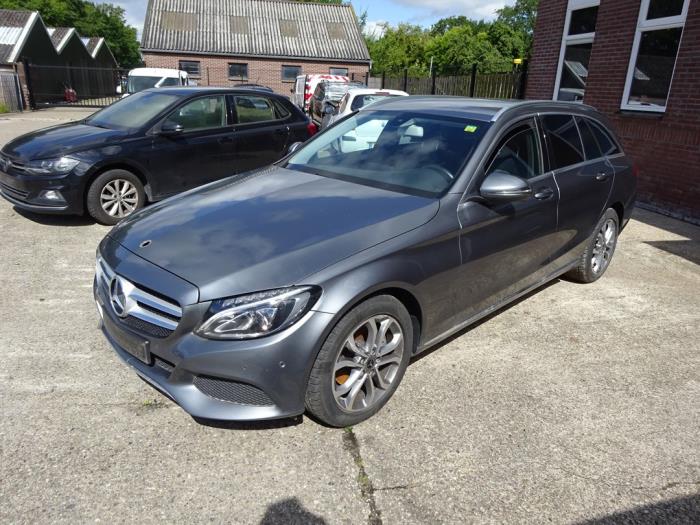 Mercedes C Estate C-180 BlueTEC, C-180 d 1.6 16V Épave (2018, Gris)