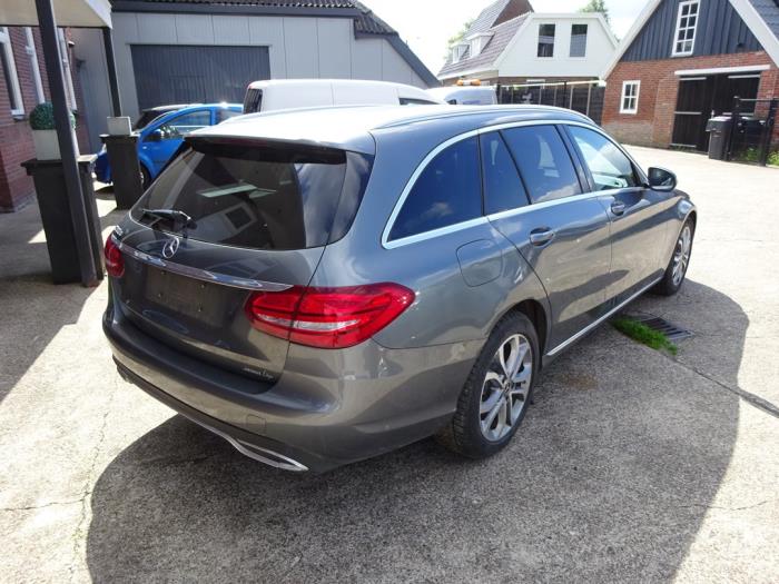 Mercedes C Estate C-180 BlueTEC, C-180 d 1.6 16V Épave (2018, Gris)