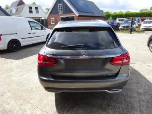 Mercedes C Estate C-180 BlueTEC, C-180 d 1.6 16V Épave (2018, Gris)